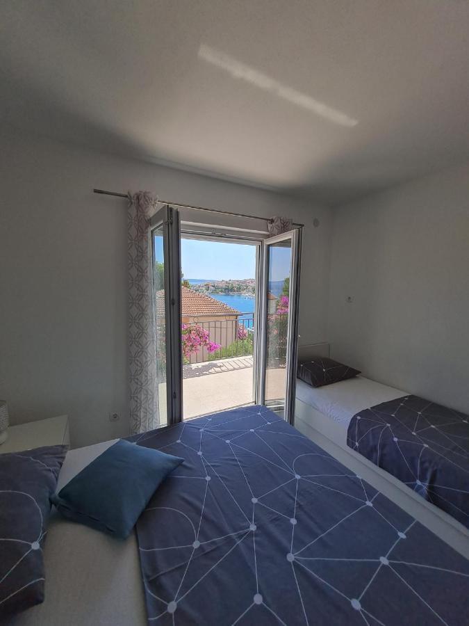 Apartmani Anna Трогир Екстериор снимка