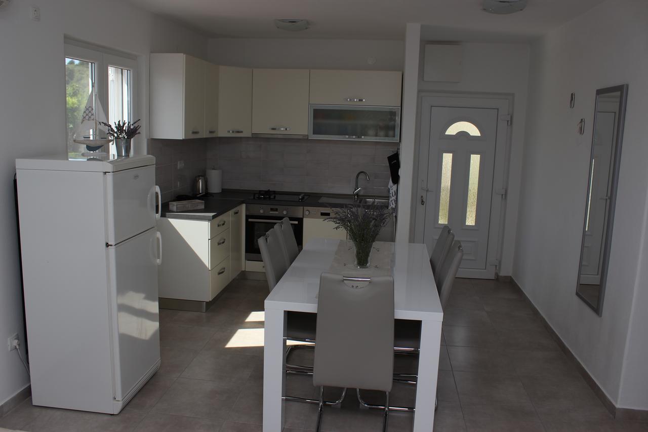 Apartmani Anna Трогир Екстериор снимка