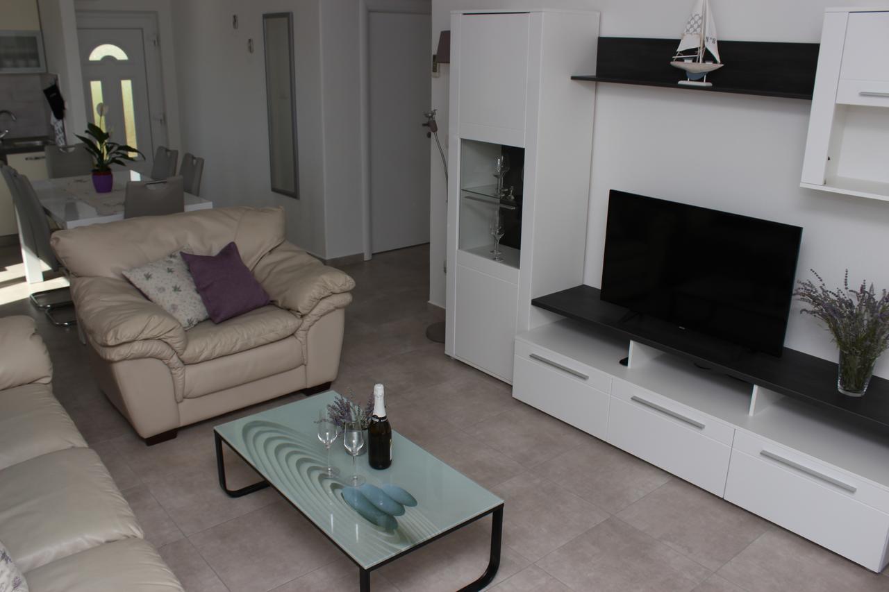 Apartmani Anna Трогир Екстериор снимка